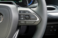 大幅な進化を遂げたADASも新型「ノア／ヴォクシー」のトピック。ついに全車速追従機能付きレーダークルーズコントロールが採用されたほか、歩行者の飛び出しなどのリスクを先読みし、操舵や制動の操作をサポートする「プロアクティブドライビングアシスト」などの新機能も導入された。