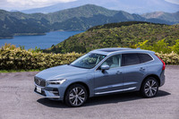 ボルボXC60リチャージプラグインハイブリッドT6 AWDインスクリプション