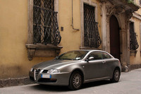 ピニンファリーナともジウジアーロとも違う、ベルトーネのアルファに対する解釈が感じられる。