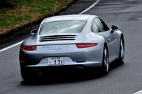 コンパクトなボディーサイズも、素の「911カレラ」の魅力のひとつ。