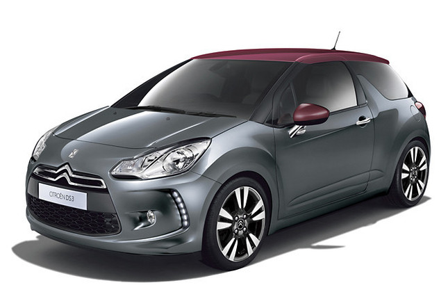 写真は「DS3 Chic」の標準モデル