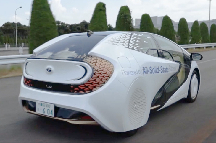 全固体電池を搭載したトヨタの試作車。