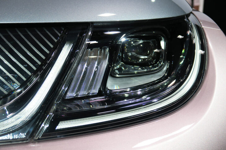 BYDドルフィン（ヘッドランプ）