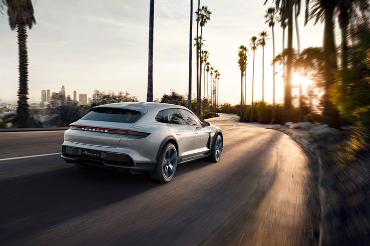 ポルシェ・ミッションEクロスツーリスモ（エクステリア）