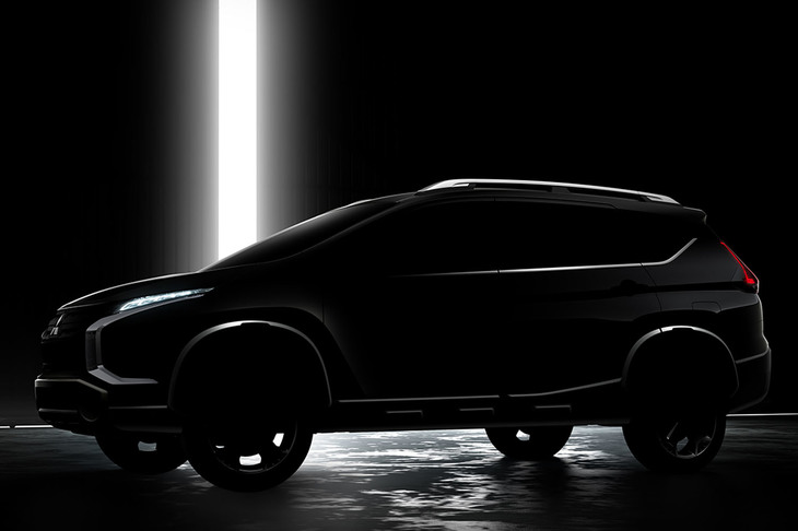 シルエットが公開された三菱の新型クロスオーバーSUV。