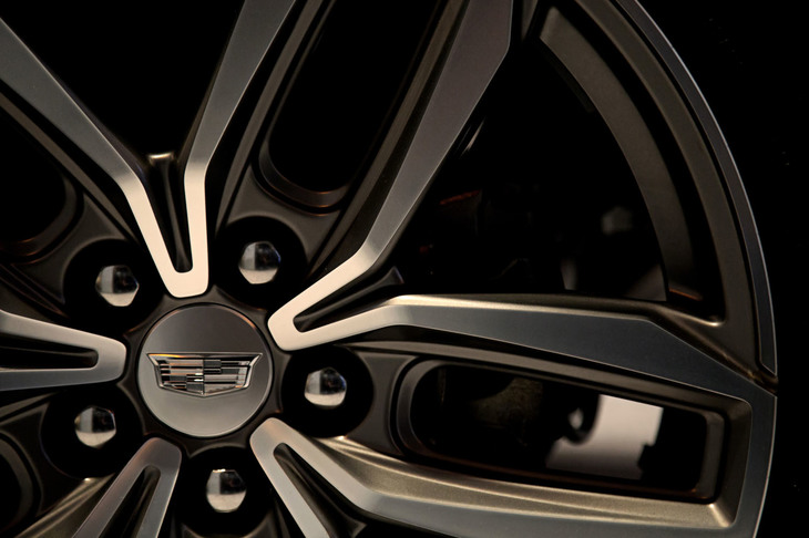 「XT4」のホイール。