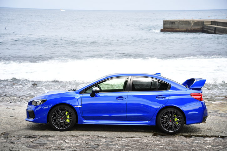 スバルWRX STI タイプS