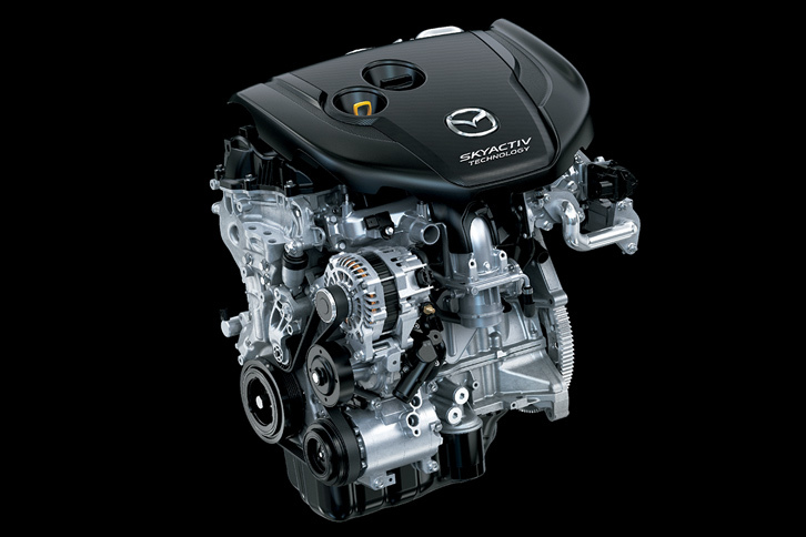 2.2リッター直4ディーゼルエンジンの「SKYACTIV-D 2.2」。