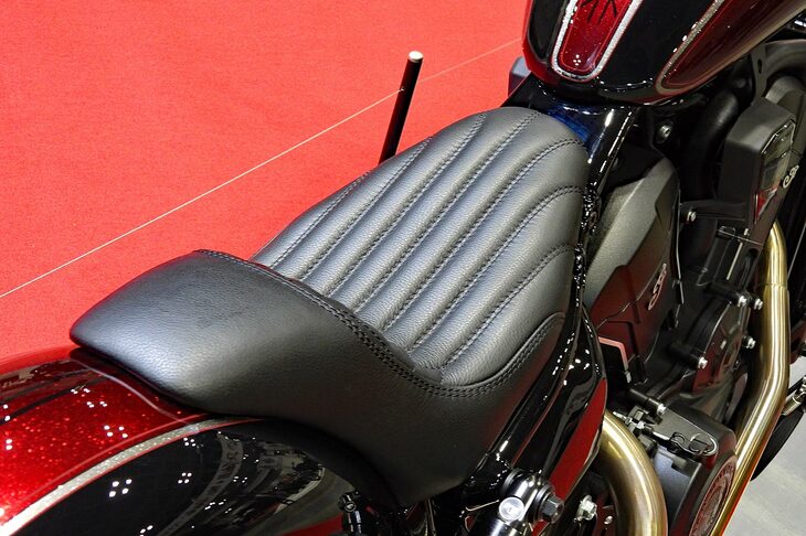 ロナ・ノレン氏の手になる「インディアン・スカウト」。