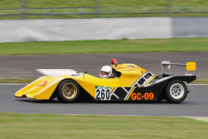 ダラーラ製のF3シャシーをベースに、ヤマハの二輪用エンジンを積んだ「エフメイトヤマハ」。序盤から上位を走り、結果は総合、GP-5クラスともに3位。