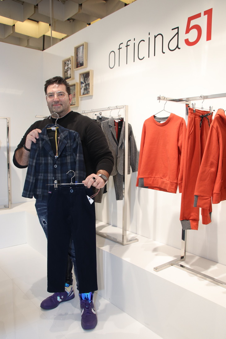 オフィチーナ51のCEO兼デザイナー、フィリッポ・クロサーラさん。51とは創業時の社屋の地番だという。