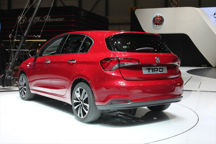 フィアット・ティーポ（5ドアハッチバック）