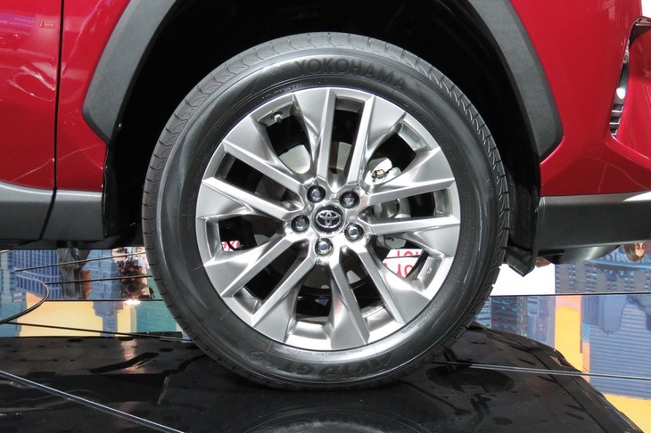 トヨタRAV4（ホイール）