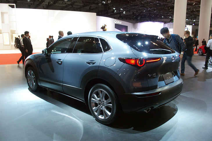 マツダCX-30