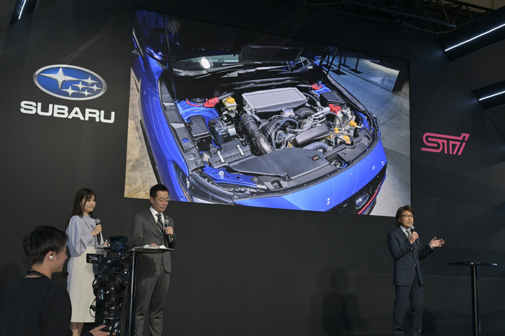 パワーユニットは「WRX S4」のFA24型と呼ばれる2.4リッター水平対向4気筒直噴ターボエンジンをベースに専用チューン。最高出力300PS/5700rpm、最大トルク375N・m/2000-5600rpmを発生する。トランスミッションは「Sシリーズ」としては初となるスバルパフォーマンストランスミッション（CVT）で、こちらにも専用チューンが施される。