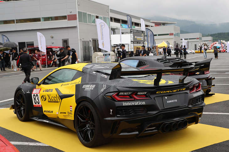 コルベット部門の受賞車両である2024年「シボレー・コルベットZ06」は、FIA世界耐久選手権（WEC）に参戦している「C8コルベットZ06 GT3.R」のレプリカ。