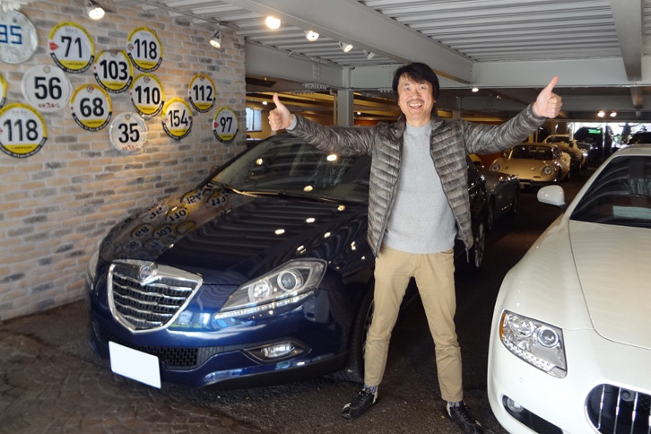 「コレツィオーネ」にて恋人に対面した筆者。