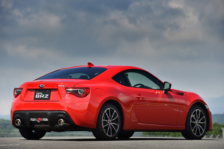 「BRZ S」のリアビュー。