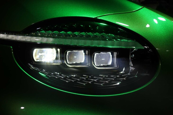 ベントレー・コンチネンタルGTCスピード（ヘッドランプ）