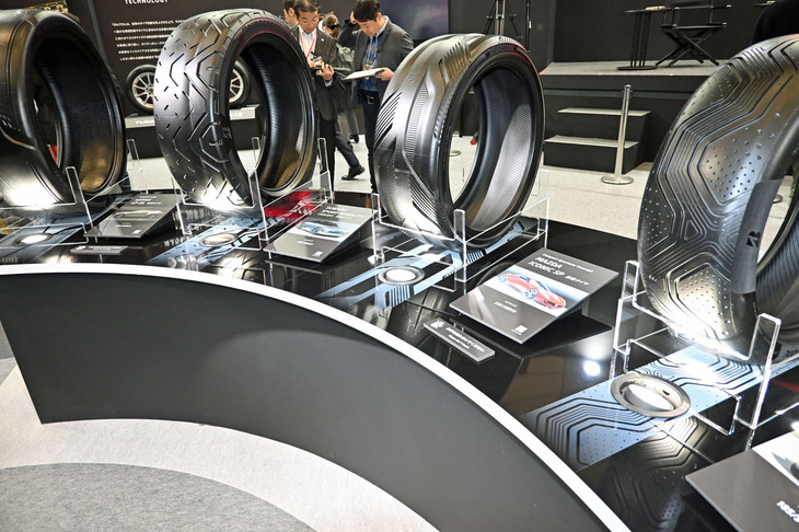 コンセプトカー向けのタイヤ