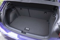 荷室の容量は351～1125リッター。