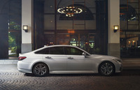 トヨタが「クラウン」を一部改良　最新版の「Toyota Safety Sense」を搭載の画像