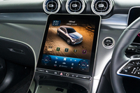 ドライブモードは「エコ」「コンフォート」「スポーツ」「オフロード」「インディビジュアル」の5種類から選べる。