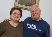 元「ティーポ」オーナーのフランコ・トゥルキさん（右）と夫人のアンナさん。