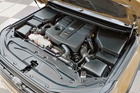 パワーユニットには3.5リッターV6ターボエンジン（写真）と、2.4リッター直4ターボエンジン＋ハイブリッドの2種類が用意される。