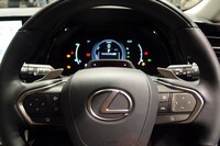 運転支援システムも充実。ドライバーモニターと連携する渋滞時の支援機能も備わる。