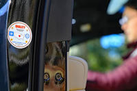 ドアに貼られた、生産拠点を示すステッカー。「QUALITY From the Heart of America」という言葉に、生産スタッフのプライドが感じられる。