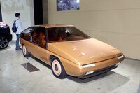 こちらは、1981年秋の東京モーターショーに出展されたコンセプトカー「MX-81」。ロータリー車ではないが、マツダの「MX」シリーズの原点ということである。