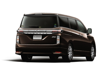 より便利でコワモテな「日産エルグランド」登場の画像