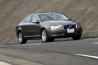 ボルボS80 3.2（FF/6AT）／V8 AWD（4WD/6AT）【短評（後編）】の画像