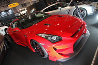 「日産GT-R」をチューンした「Abflug×PentRoof」の「Aloof 01-R ver.02」。ストリート仕様で最高出力は680psだが、隣の「Aloof 01-RS」は最高出力1200ps、最大トルク134kgmという、とてつもないパワーを誇る。