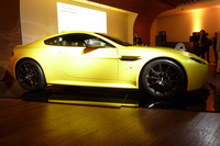 史上最速の量産アストン・マーティンが登場の画像