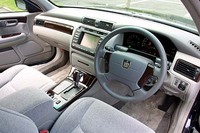 トヨタ・クラウン ロイヤルサルーン マイルドハイブリッド Uパッケージ（5AT）【ブリーフテスト】の画像