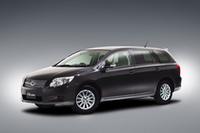 「トヨタ・カローラ」に明るい特別仕様車登場の画像