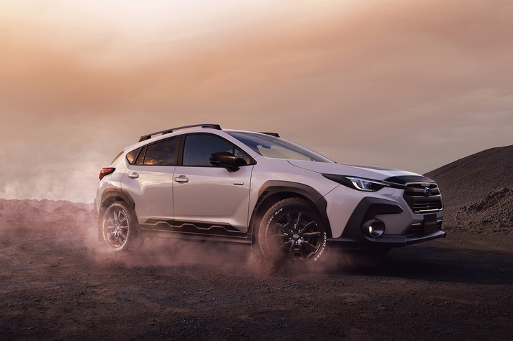 2025年10月30日に発表された「スバル・クロストレック ウィルダネスエディション」。「ツーリング ウィルダネスエディション」と「リミテッド ウィルダネスエディション」の2モデルをラインナップし、いずれも同年11月30日までの期間限定で注文の受け付けが行われている。抽選で限定500台の販売となる。