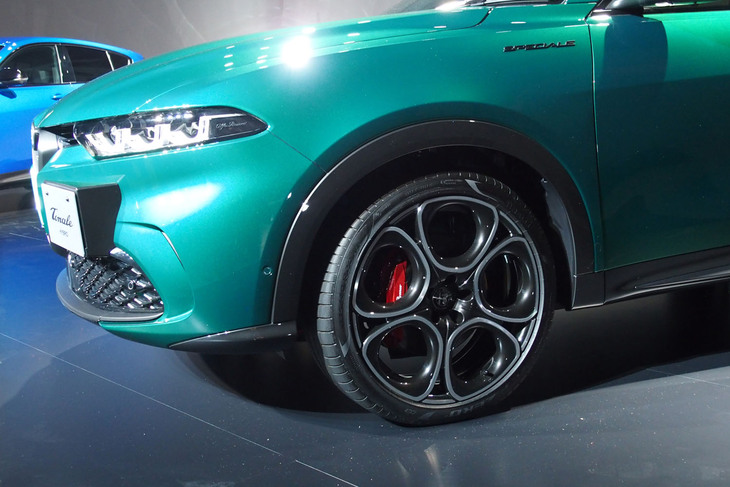 アルファ・ロメオ・トナーレ（フロントホイール）