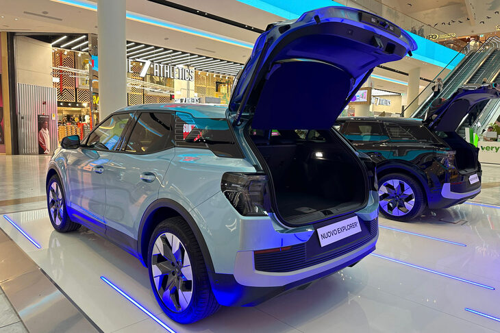 満充電からの航続距離（WLTP複合モード）は286PS仕様で602km。価格は204PS仕様の4万3000ユーロ（約705万円）から。