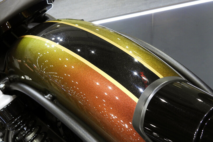 ロイヤルエンフィールド・クラシック650 125周年記念スペシャルエディション