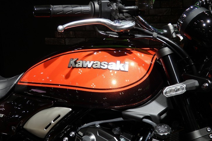 カワサキZ900RS（国内販売モデル）