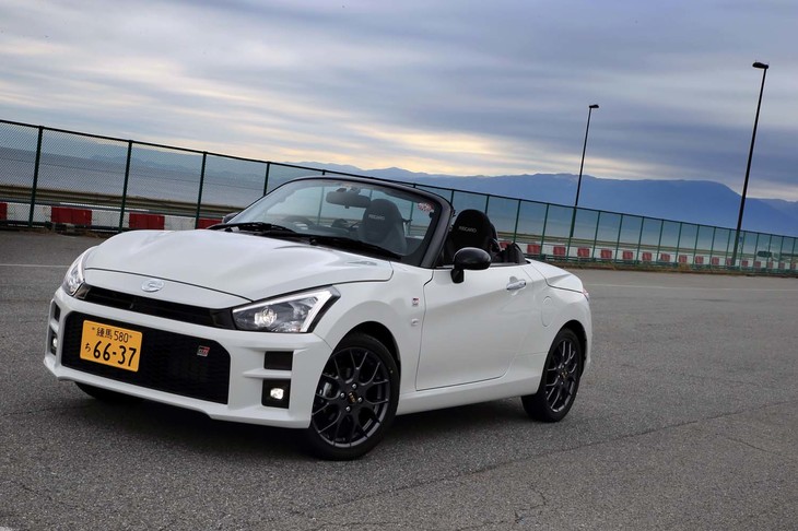 トヨタ・コペンGRスポーツ
