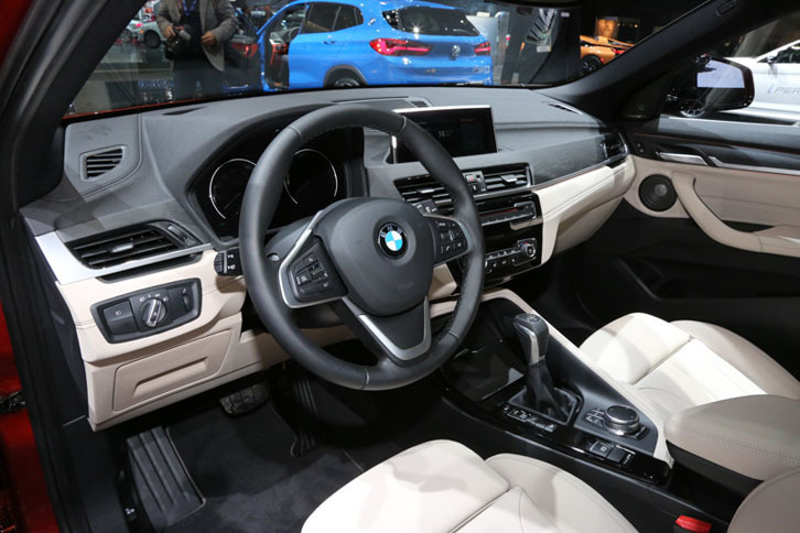BMW X2（インテリア）