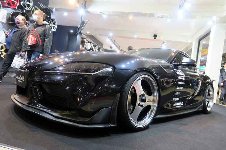 トヨタGRスープラ（「アドバンレーシングONI2プログレッシブ」装着車）