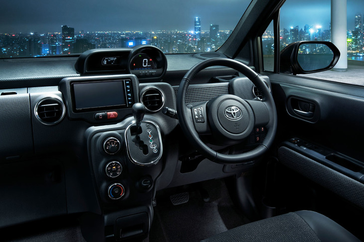 「スペイドF“ノーブルコレクション”」のインテリア。