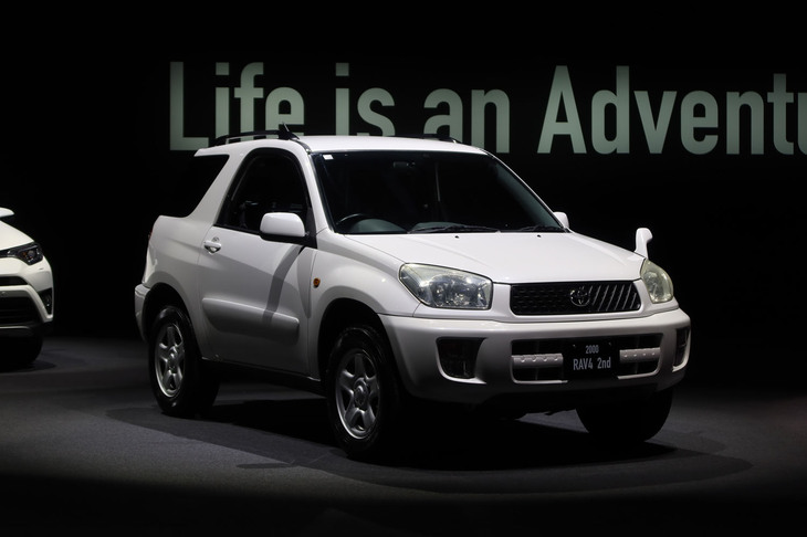 2代目トヨタRAV4（2000年）