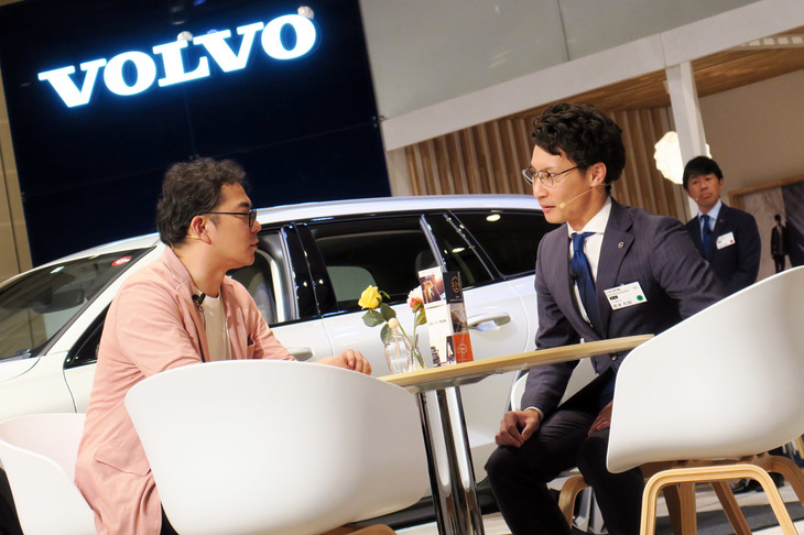 ITの普及により訪問客の層が多様化した昨今では、「そのお客さまがどのくらい商品のことを知っていて、何に興味があるのかを素早く理解し、的確な提案ができることが重要」とのことだった。