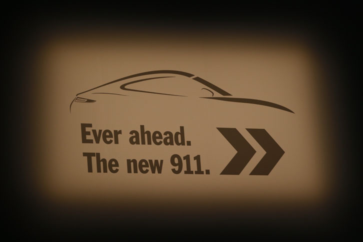 ポルシェ911カレラ（7MT）